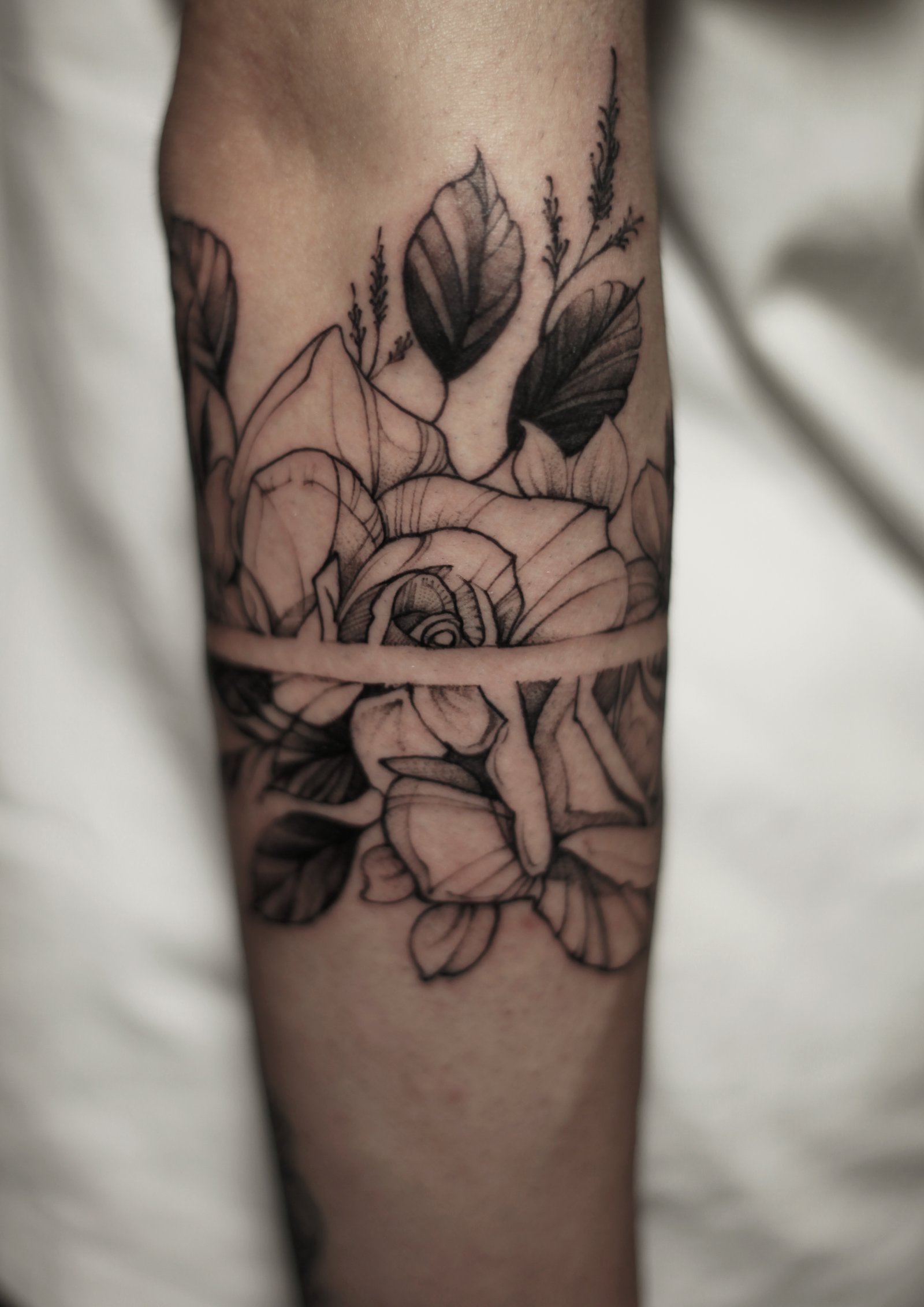 DragonLee linework tattoo - EDENINK foreign friendly studio